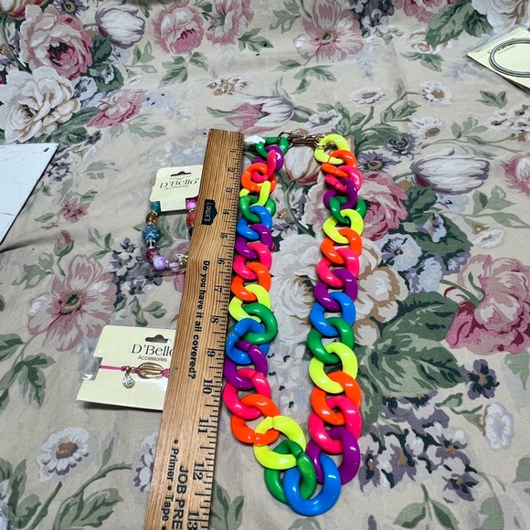 Necklace and bracelets - Picture 7 of 9